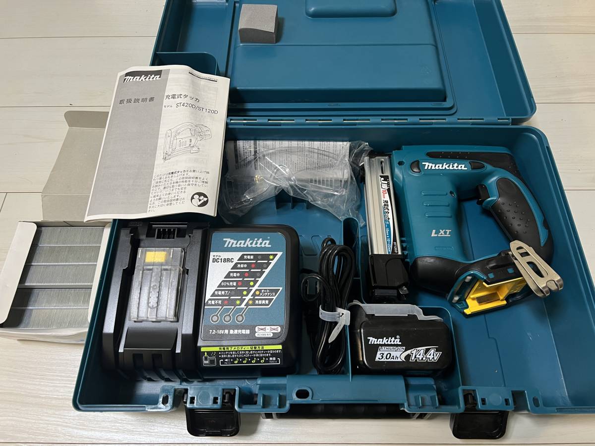 品 マキタ14.4V電動タッカー 型番ST120DRF フルセット(本体