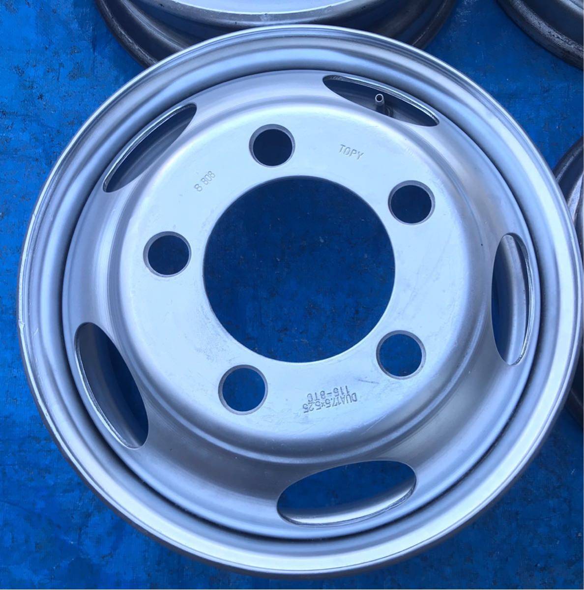 2トン 三菱 キャンター スチールホイール DUA 17.5×5.25 115-8TC 5穴