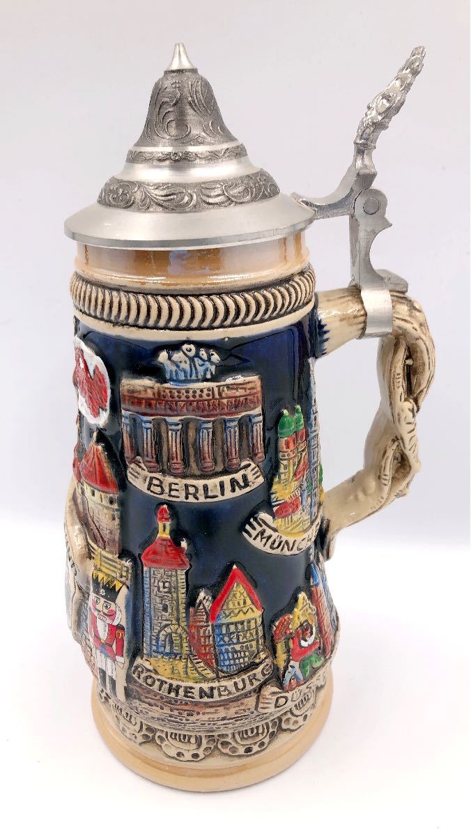 A 陶器製 Budweiser バドワイザー ビールジョッキ 大 底部にシリアル 通販オンライン ビアグラス 陶器 ビアマグ 有田焼 バドワイザー Budweiser 非売品 アルコールグッズ