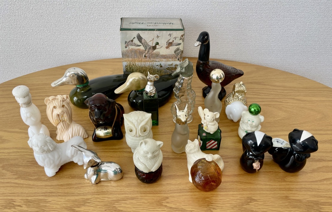 Vintage AVON　エイボン　コレクション　動物シリーズ　20匹　ヴィンテージ　コロン　香水　中身有無混在_画像1