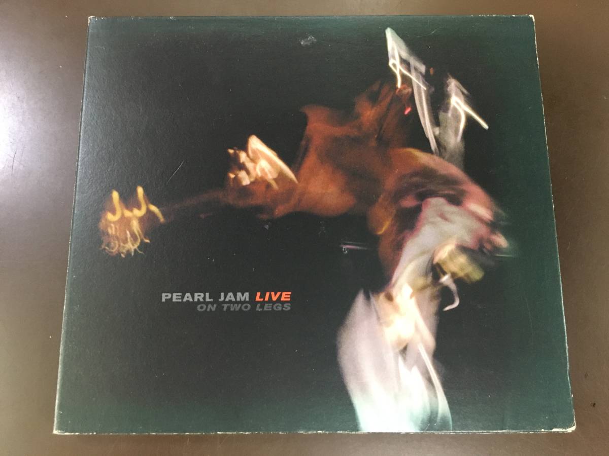 CD/PEARL JAM LIVE ON TWO LEGS /【J13】/中古_画像1