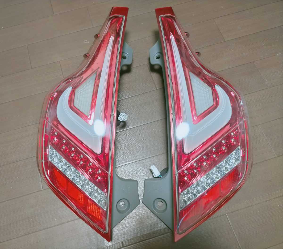 Valenti ヴァレンティ NHP10 トヨタ アクア LED テールライト