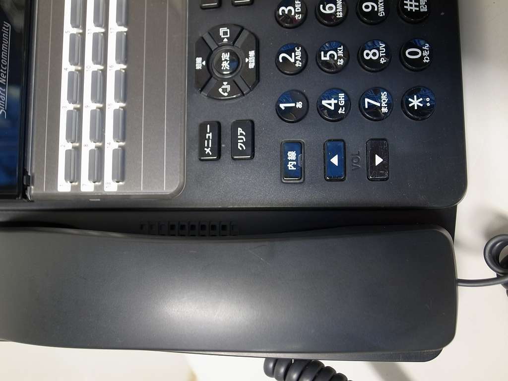 ■【★特価★】　NTT αN1　18ボタン標準電話機　【A1-[18]STEL-[2][K]】　2台　(9)■_画像3
