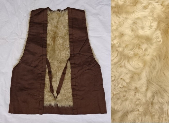 着物と羽織の間に着用する袖くりの広い毛皮ベスト 1108T17G