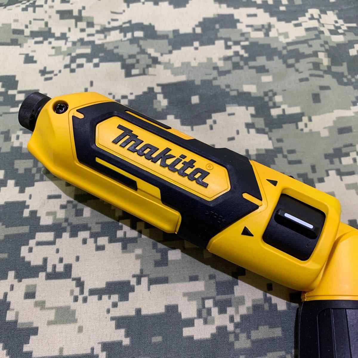 マキタ TD022DSHX ディープイエロー フルセット ペンインパクト マキタ TD022DSHX ディープイエロー フルセット ペンインパクト