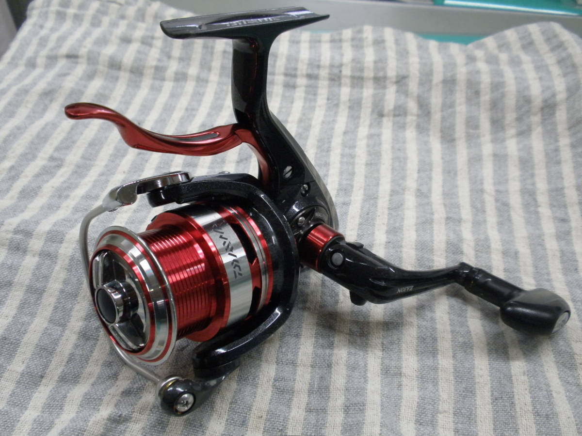ダイワ 10プレイソ2000LBD 中古品 替えスプール1個付き