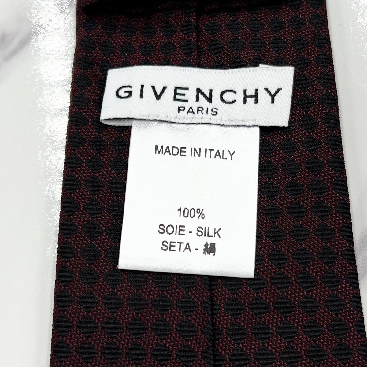 未使用 ネクタイ 現行タグ GIVENCHY ジバンシー シルク100%4G柄 未使用 ネクタイ 現行タグ GIVENCHY ジバンシー シルク100%4G柄