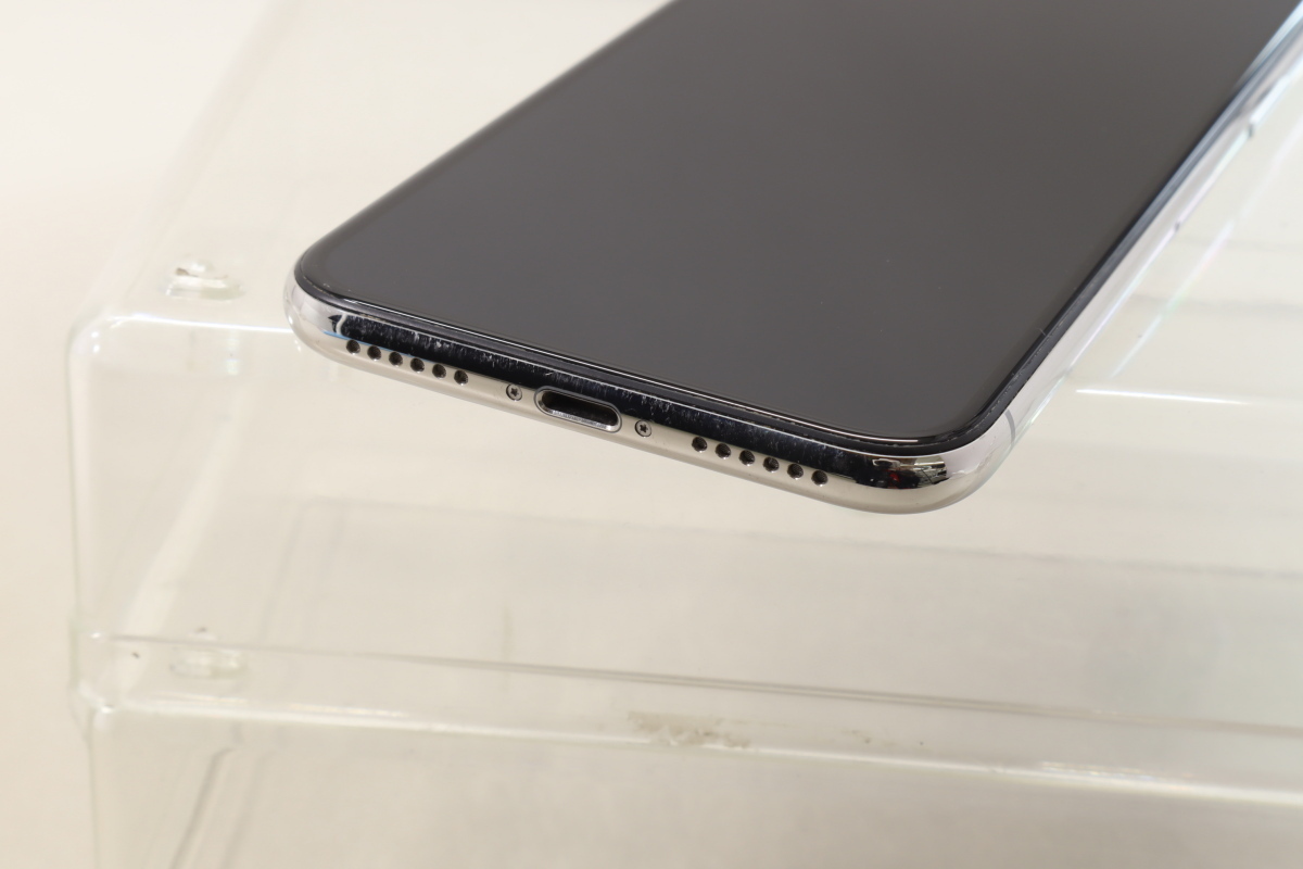 Apple iPhoneX 64GB Silver A1902 MQAY2J/A バッテリ80%□SIMフリー