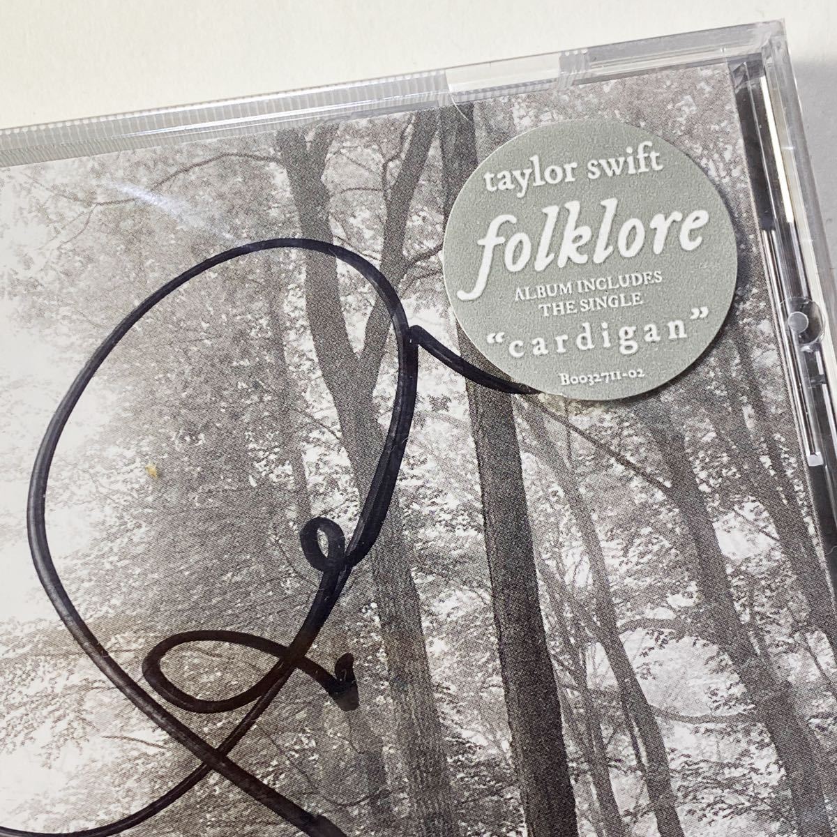 ハートあり 直筆サイン入りCD Taylor Swift 『folklore』テイラー