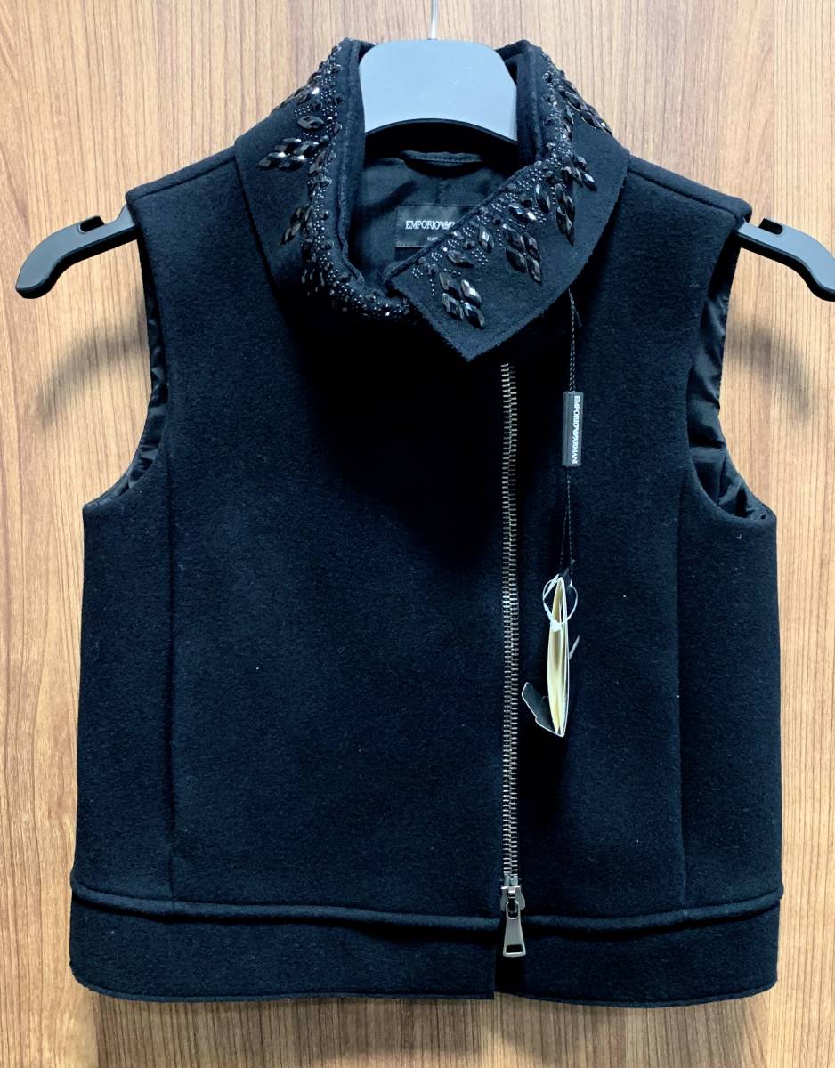 新品 未使用 エンポリオアルマーニ EMPORIO ARMANI ベスト レディース