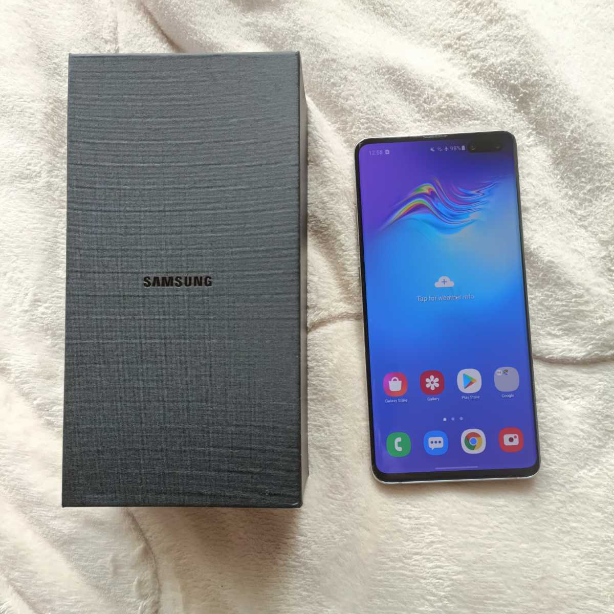海外版 SAMSUNG Galaxy S10 5G 8/512GB SIMフリー 6.7インチ SM-G977U