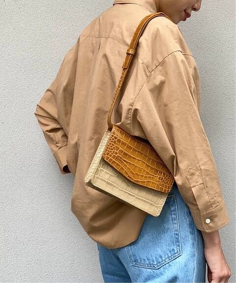  free shipping regular price 3.5 ten thousand new goods BLAME LILAC FANNY PACK & BAG beige cow leather Bray m lilac leather shoulder waist body bag 