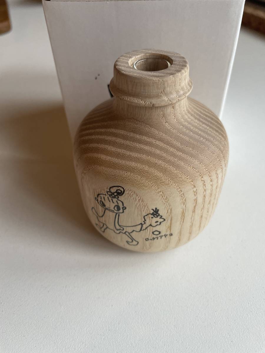  rare new goods unused rocker kayako magic. hand flower base vase SeeSee official goods Chiba prefecture . art gallery 