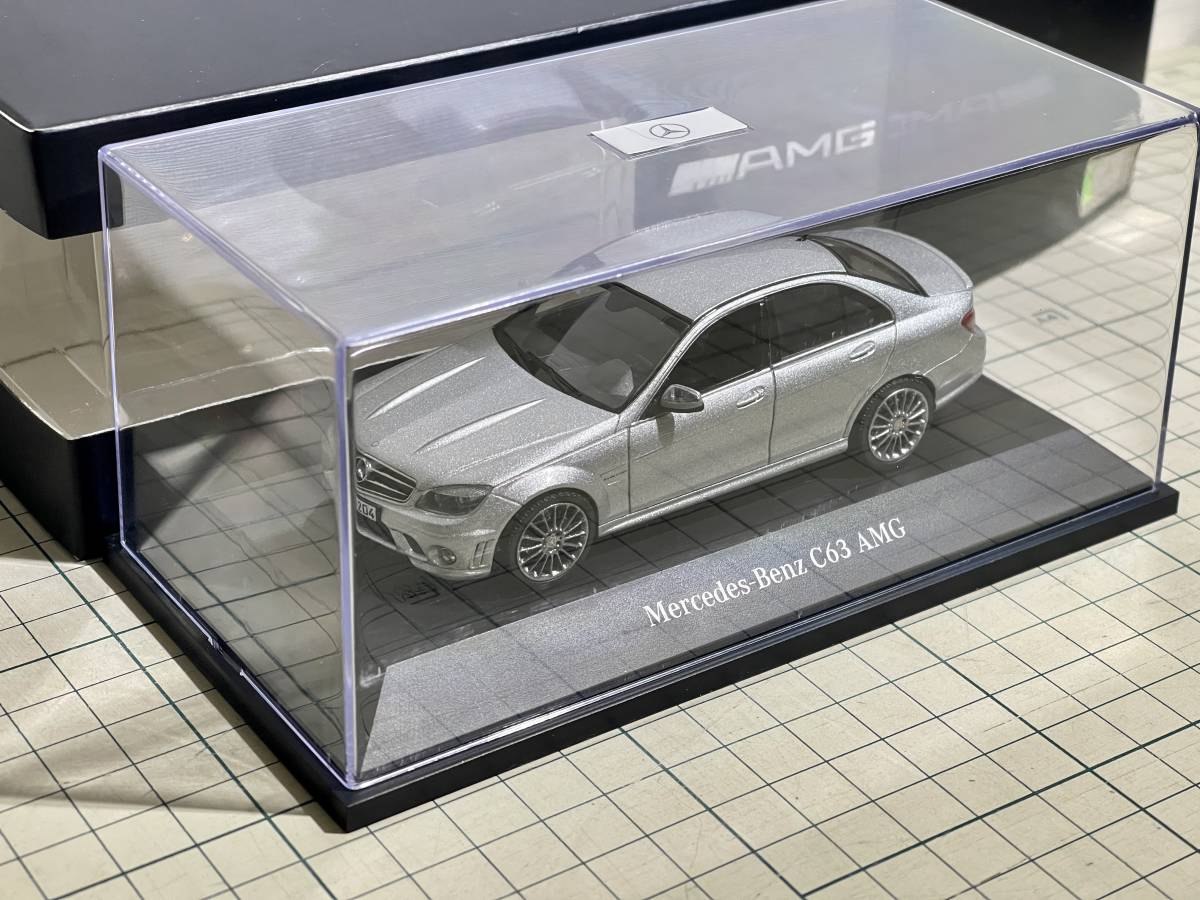 C63 AMG 2008 W204前期型 イリジウムシルバー メルセデス C63 AMG 2008 W204前期型 イリジウムシルバー メルセデス