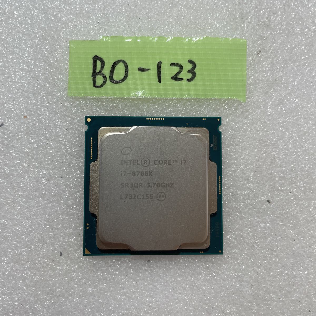 BO-123 激安 CPU Intel CORE i7 8700K 3.70GHZ SR3QR 動作品 同梱可能