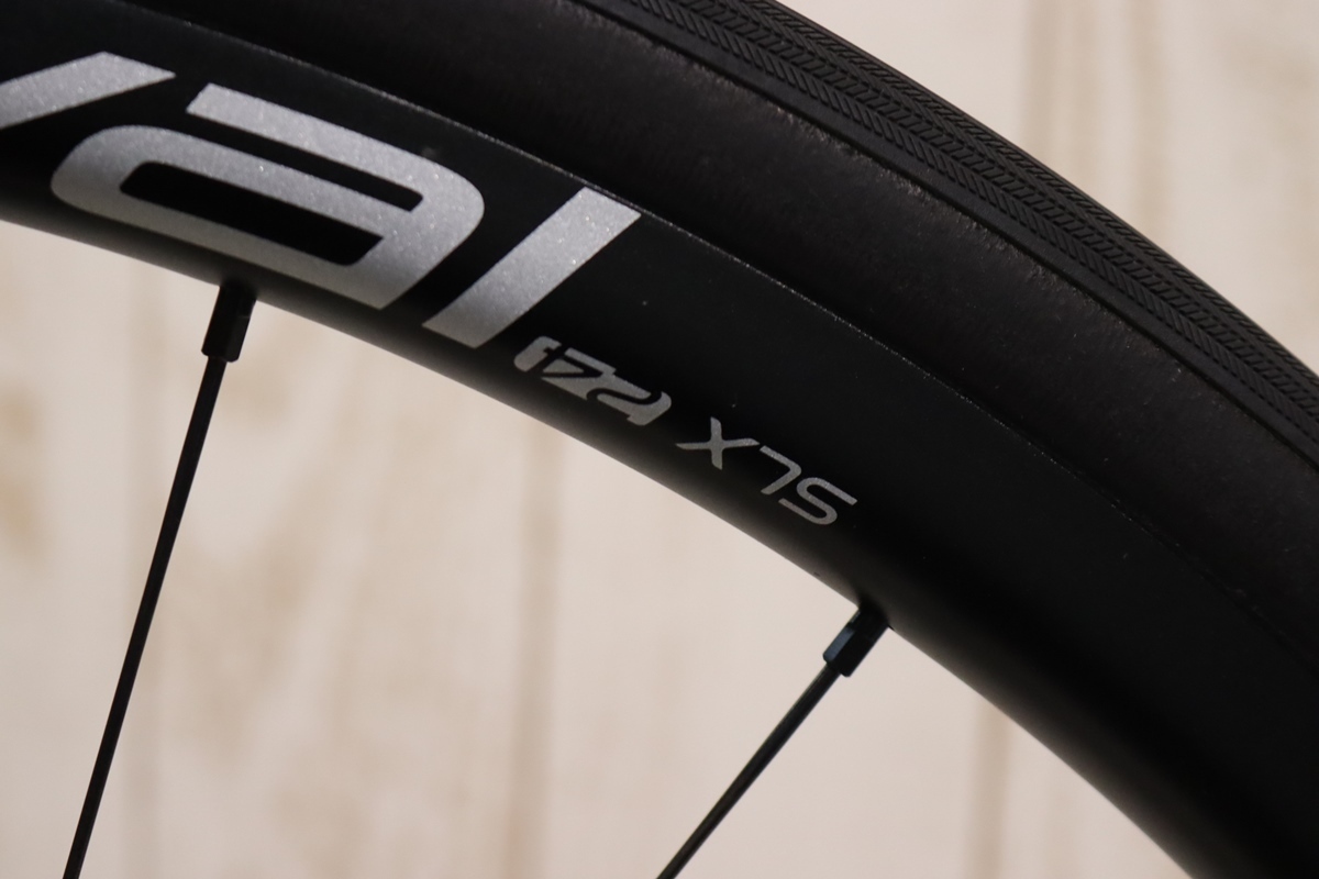 Yahoo!オークション - Roval ロヴァール FUSEE SLX 24 DISC Yahoo!オークション - Roval ロヴァール FUSEE SLX 24 DISC
