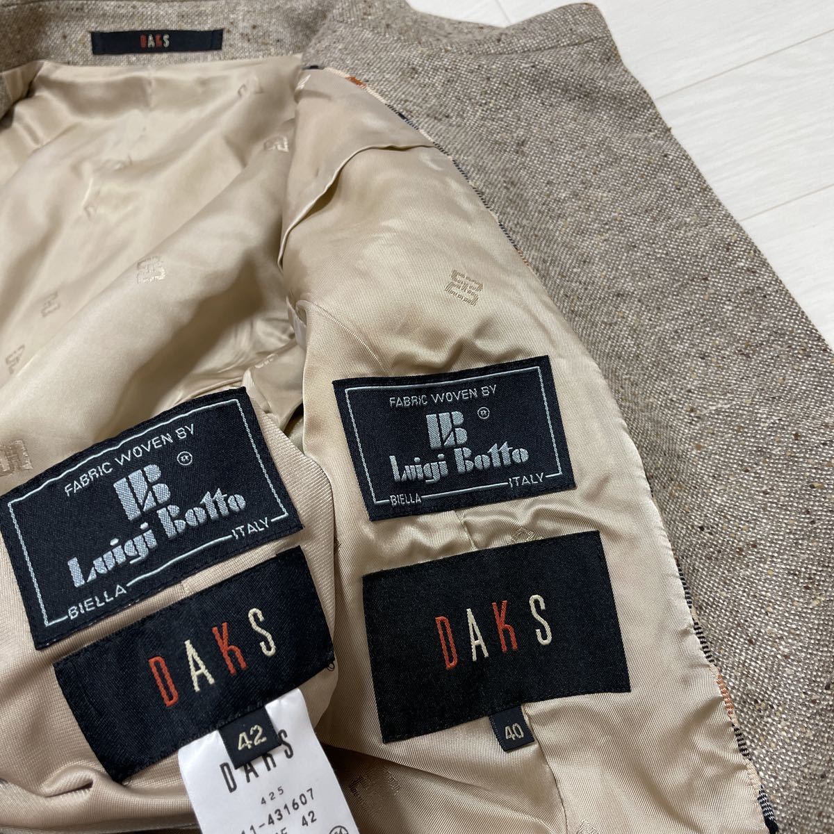 ダックス DAKS レディース パンツスーツ ウール毛 カシミヤ混 ベージュ