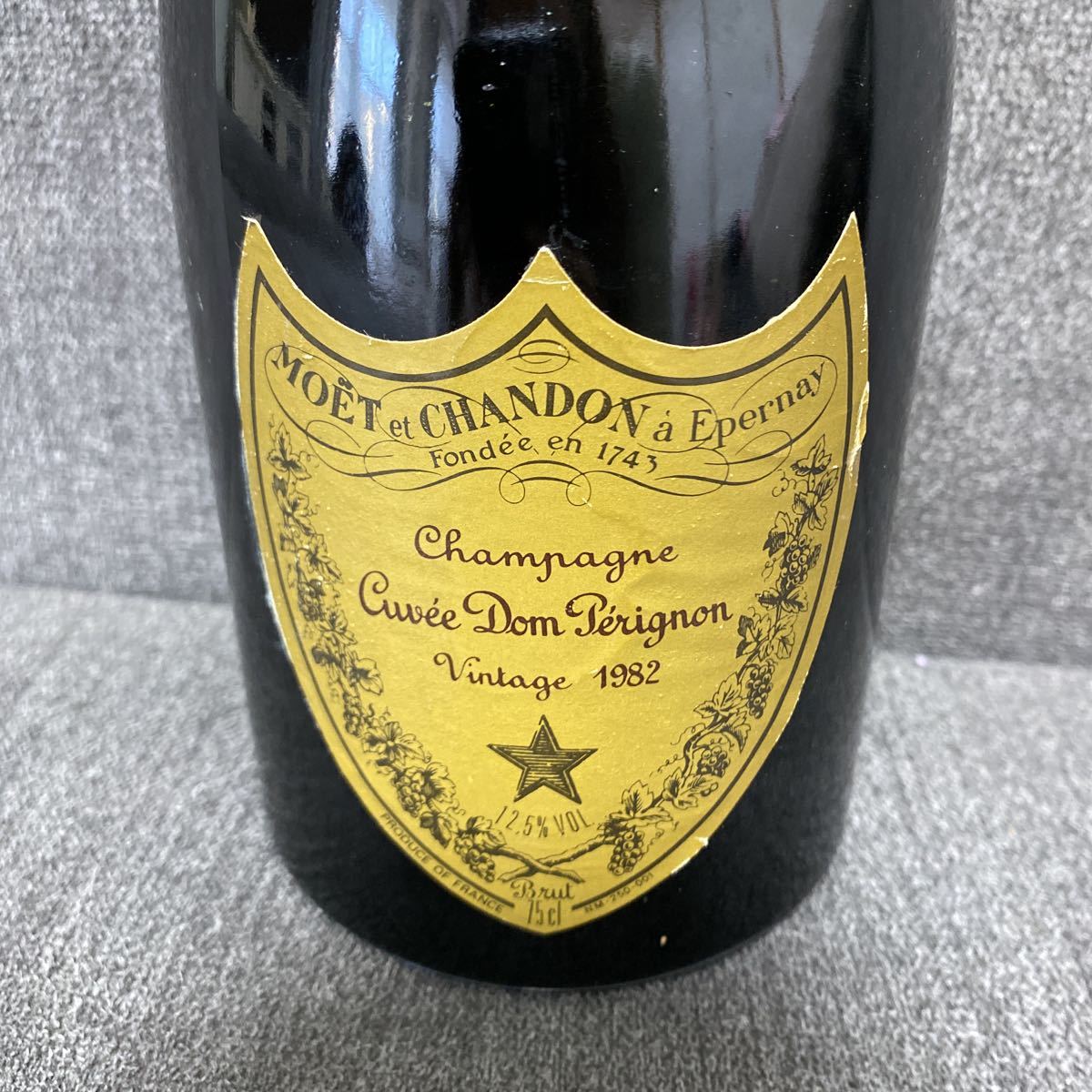 今売れている商品 Dom Perignon vintage 1982 ドンペリ ドンペリニョン ドンペリニヨン ヴィンテージ 古酒 未開封 未開栓 新品 750ml 12.5% 1円スタート お酒 今売れている商品 Dom Perignon vintage 1982 ドンペリ ドンペリニョン ドンペリニヨン ヴィンテージ 古酒 未開封 未開栓 新品 750ml 12.5% 1円スタート お酒