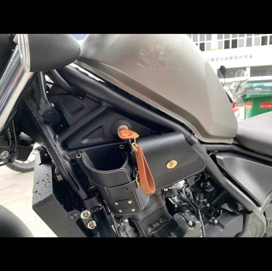 バーにもな】 ホンダ - Rebel250 レザー エンジンカバー サイドバッグ