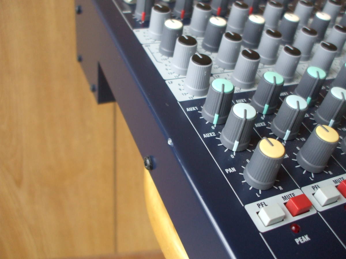 Soundcraft サウンドクラフト EPM8 中古実働品|Yahoo!フリマ Soundcraft サウンドクラフト EPM8 中古実働品|Yahoo!フリマ