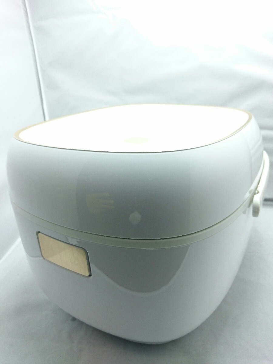 値下げ Panasonic 炊飯器 高品質 ホワイト SR-KT067-W