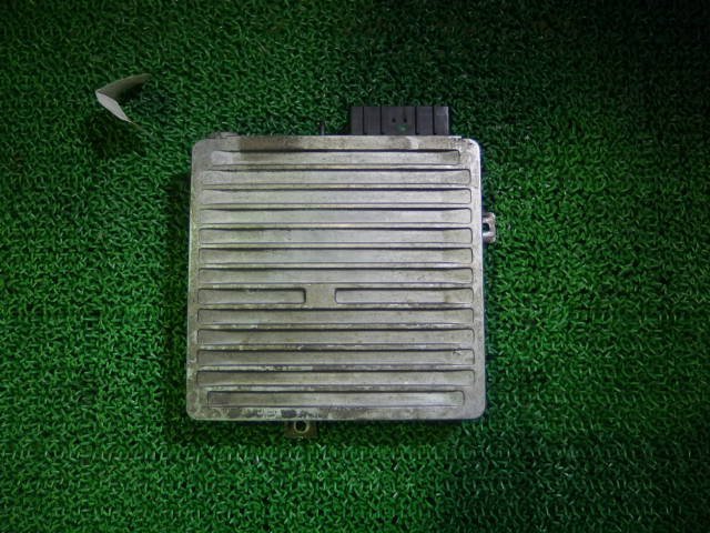 * Rover 800/820SLi 93 year RS20T engine computer -( stock No:43384) (2708) *