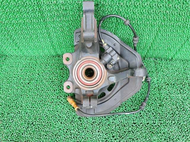 * Opel Vectra XH 96 year XH180 right front hub Knuckle ( stock No:47078) (2897)