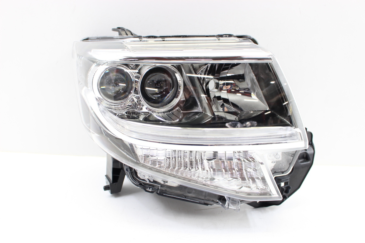 美品 タント カスタム LA600S リミテッドパッケージ LED ヘッド 美品 タント カスタム LA600S リミテッドパッケージ LED ヘッド