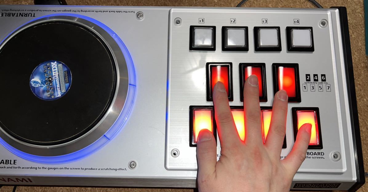 beatmania IIDX INFINITASプレミアムモデルコントローラー 上品