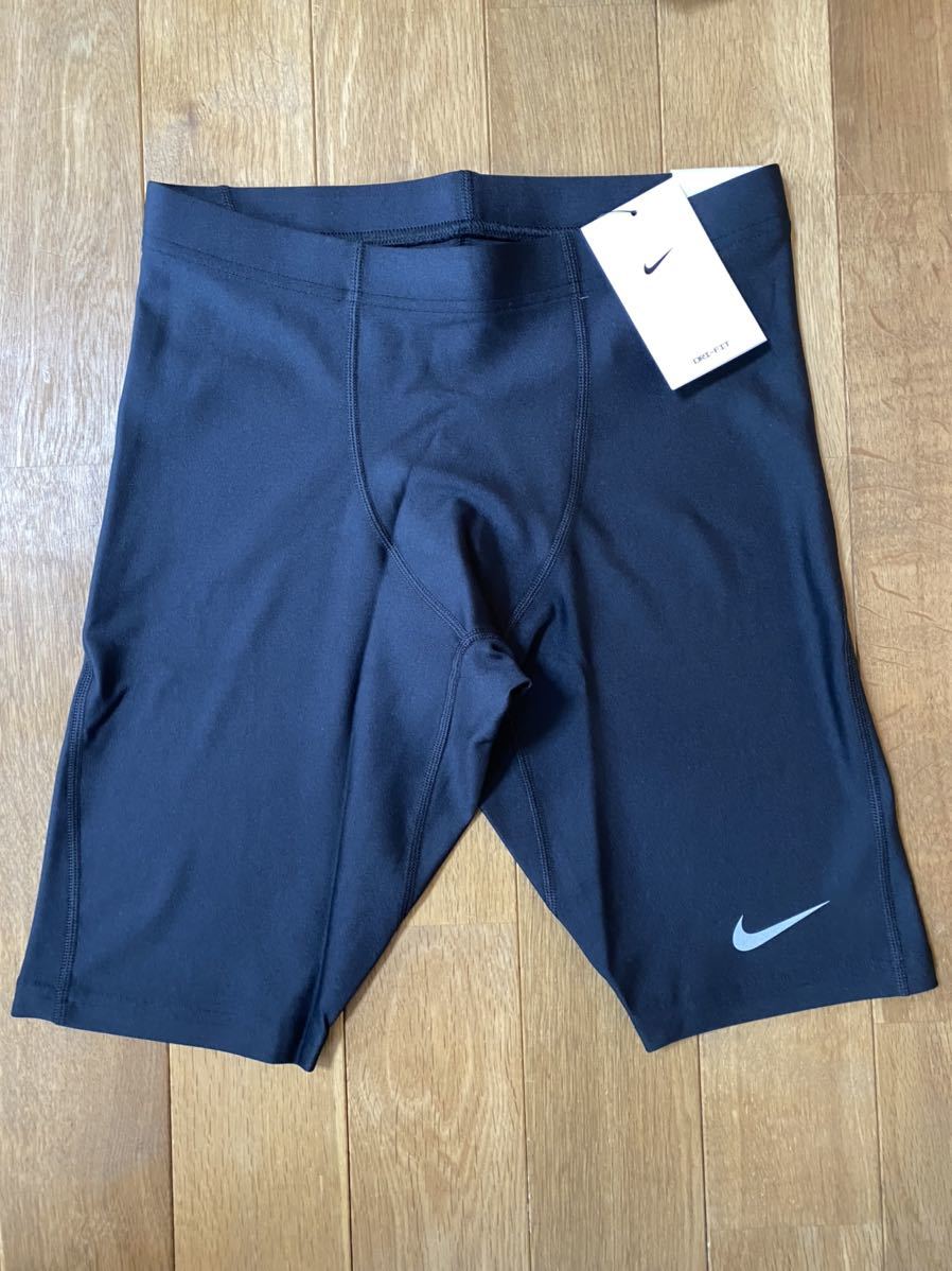 Sサイズ 新品】ナイキ ファスト ランニング ハーフ タイツ 1/2 Sサイズ 新品】ナイキ ファスト ランニング ハーフ タイツ 1/2