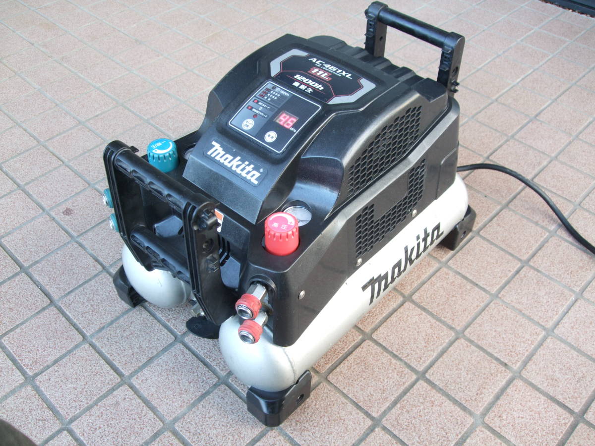 満タン早い” マキタ makita エアーコンプレッサー AC461XL 稼動品