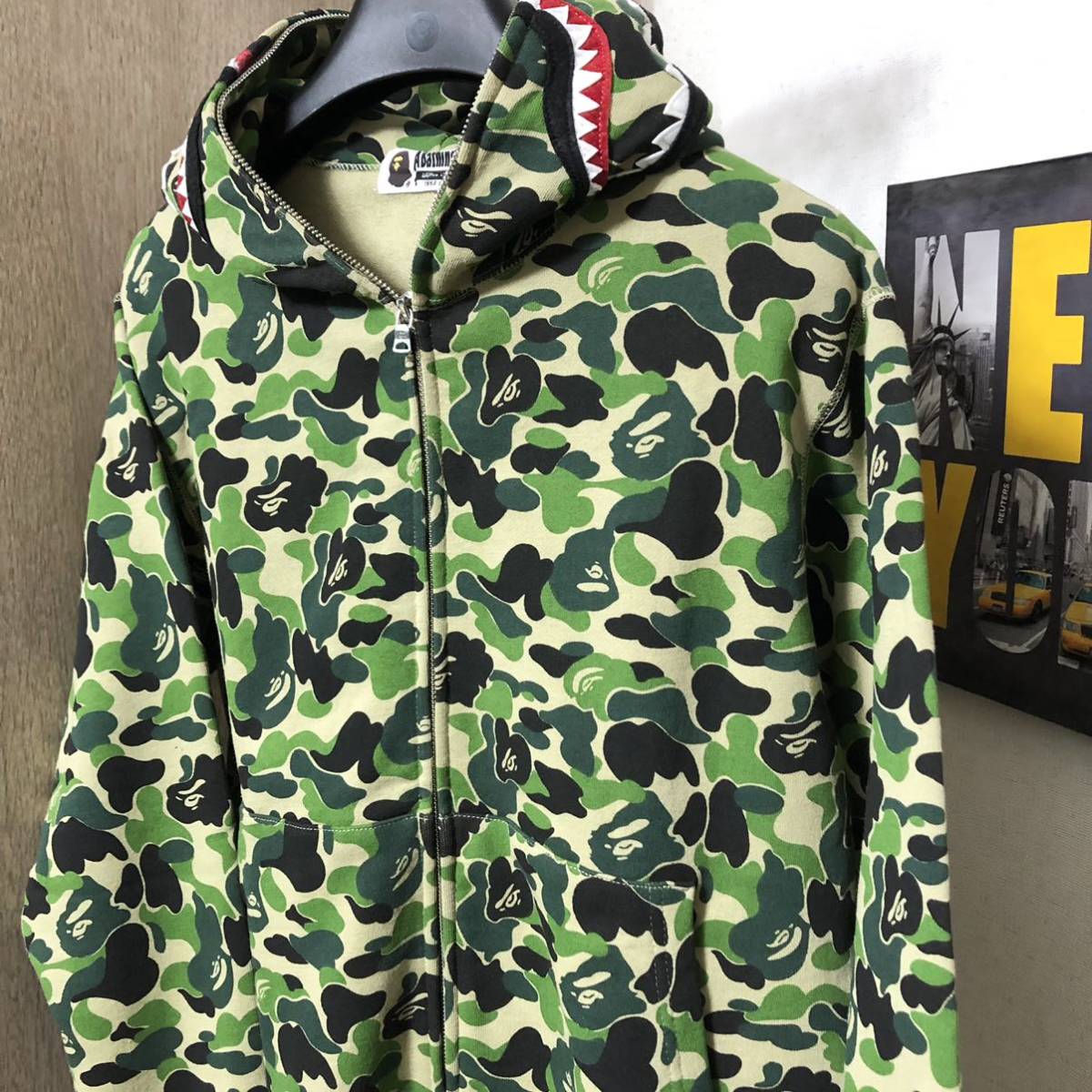 日本製日本製a Bathing Ape Bape シャークパーカー 緑 パーカー