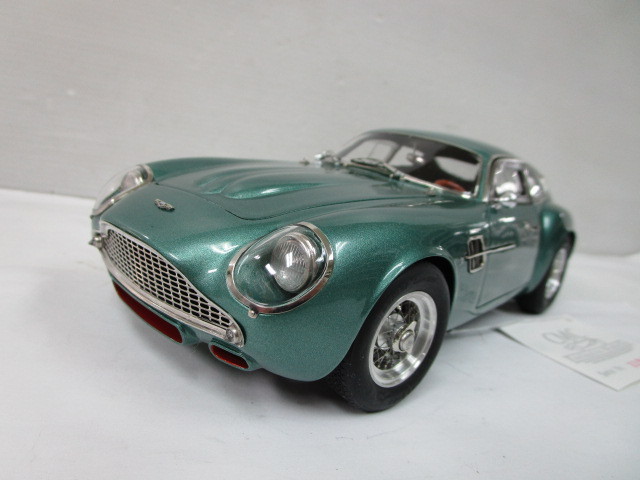 CMC 1/18 アストンマーチン DB4 GT ザガート 1961 グリーンメタリック
