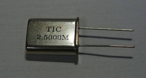 2.5000Mhz ロシア軍用 クリスタル 水晶発振子HC18/U 1個_画像2