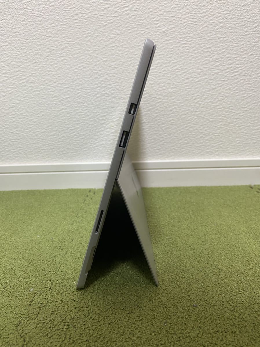 ☆美品☆送料無料Microsoft Surface Pro5 1796/i5-7300U/SSD256GB