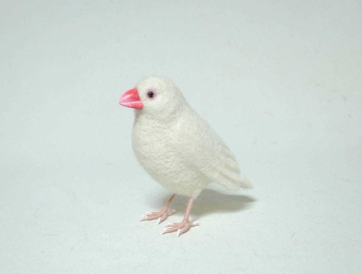 羊毛フェルト 鳥 低価格で大人気の 白文鳥 WEB限定 小鳥 ミニサイズ ハンドメイド