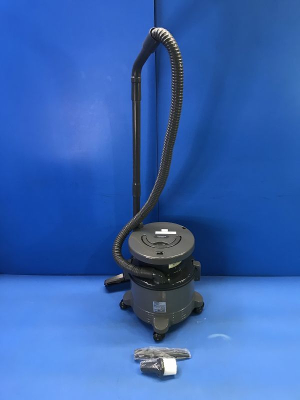 ヤフオク! - 2【 東芝 / TOSHIBA 】店舗用クリーナー 掃除機...
