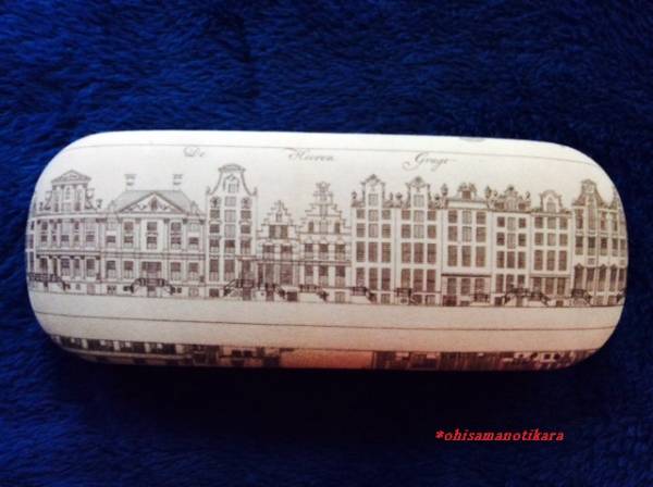 【おしゃれアクセサリーケース】 外国オランダ アムステルダムの建物/運河/街並み柄 めがねケース、小物入れにも Dutch design_画像1