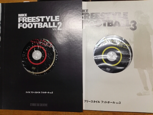  futsal /DVD / Nike Freestyle DVD attaching book@2 pcs. total 4 point set 