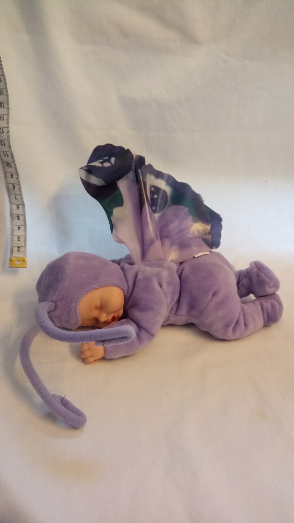Anne Geddes（アン・ゲデス）　紫のちょうちょの着ぐるみを着た赤ちゃん　人形　ドール_画像1