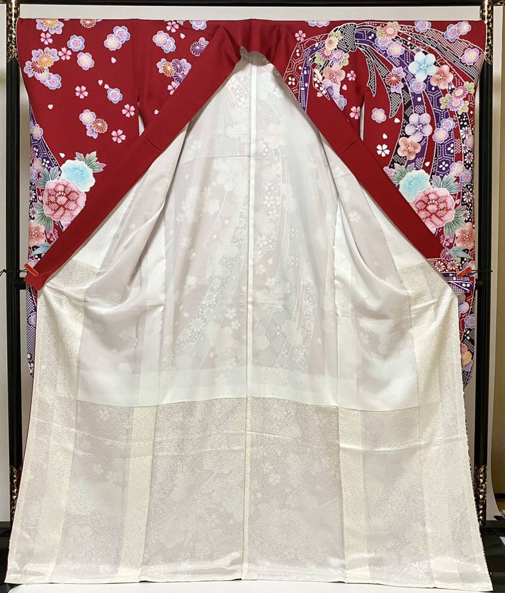 きもの美おり】振袖 赤系 絞り調 熨斗目 カラフル 牡丹 四季の花
