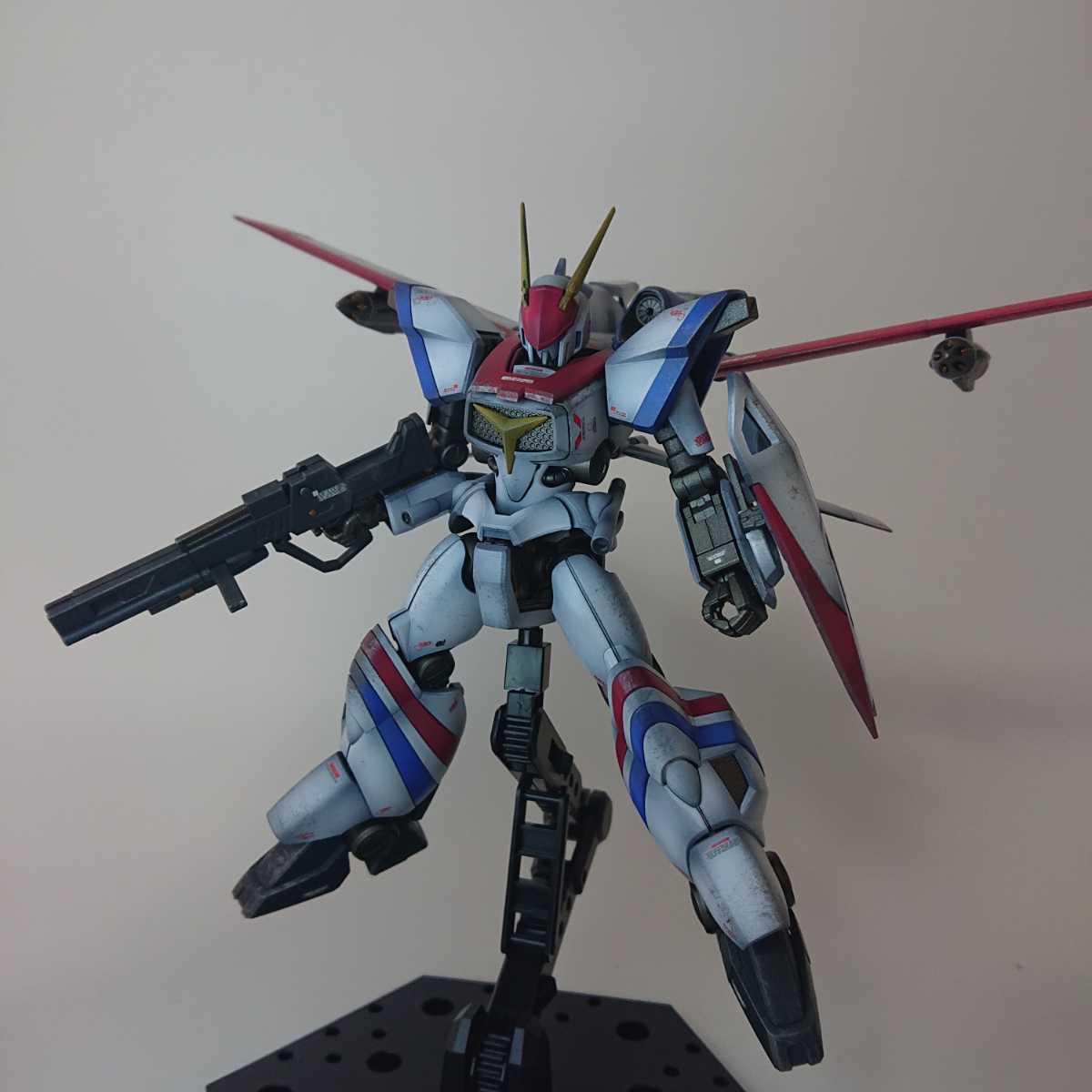 Yahoo!オークション - 完成品 塗装済み HG 1/144 ドラグナー1 Yahoo!オークション - 完成品 塗装済み HG 1/144 ドラグナー1