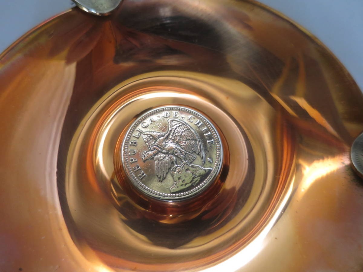 チリ共和国　コイン付き アシュトレイ 真鍮製 REPLBLICA DE CHILE 　灰皿　送料無料　管6_画像3