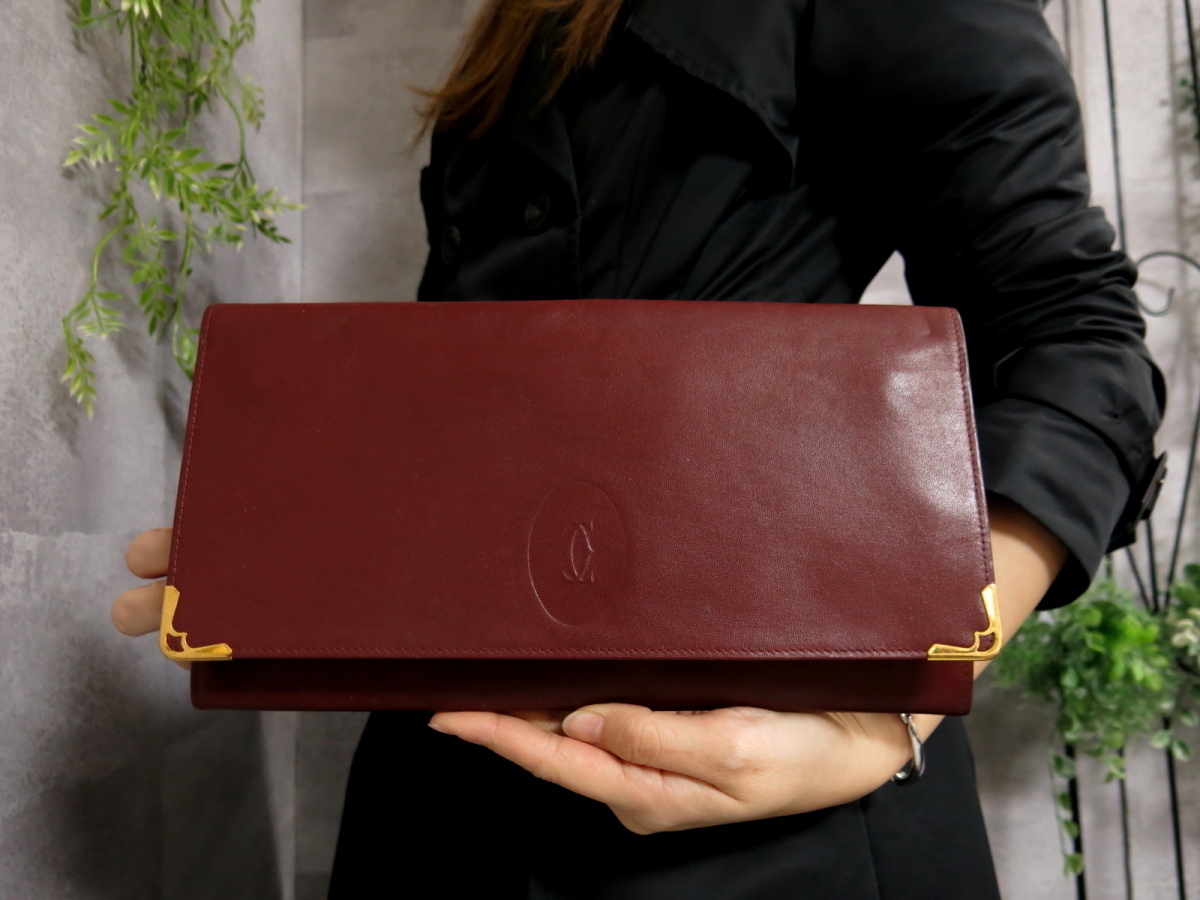 シルバー/レッド 美品✨カルティエ マストライン クラッチバッグ 本革