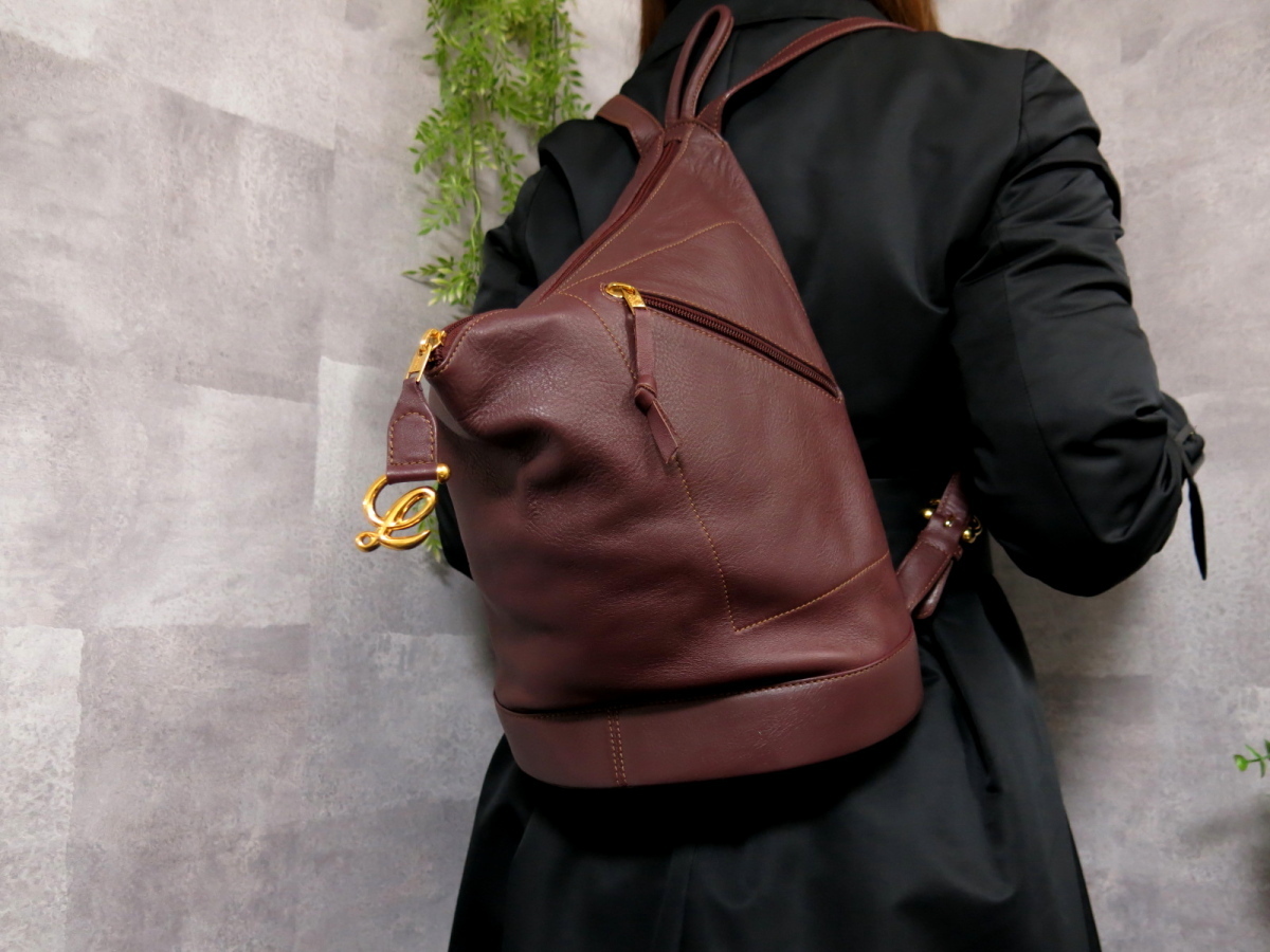 Yahoo!オークション - 超美品 LOEWE ロエベ アントン バック Yahoo!オークション - 超美品 LOEWE ロエベ アントン バック