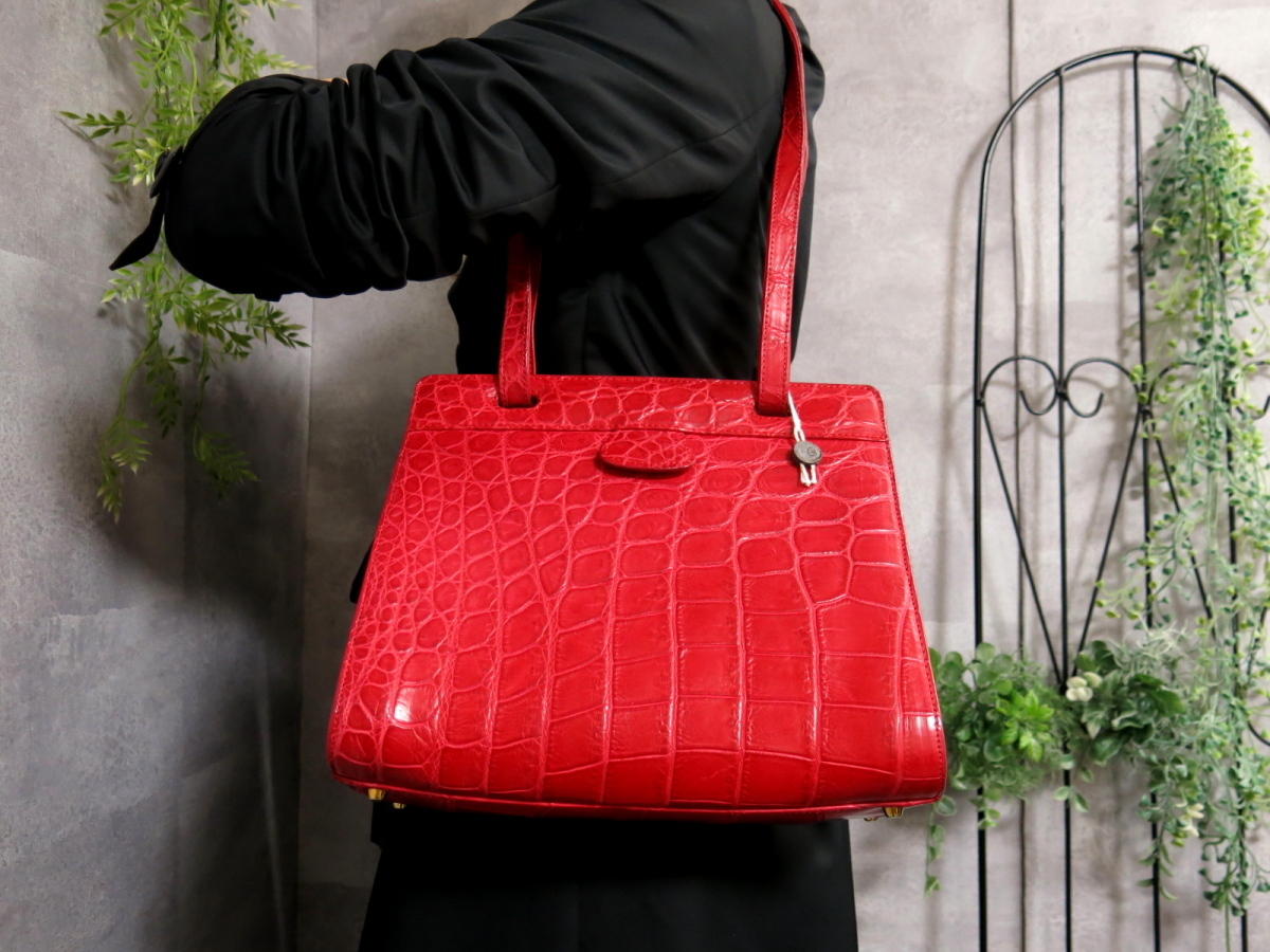 美品 本革 JRA ワニ革 ポップなマットパッチ クロコダイル