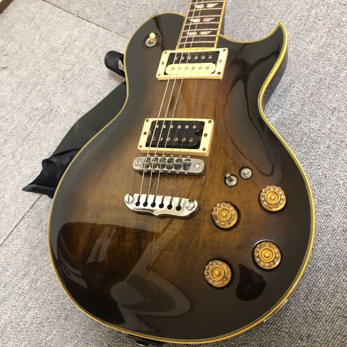 爆買い エレキギター  Aria Pro II PE-60 ソフトケース付き　現状未確認ジャンク品　アリア　ギター　ベース