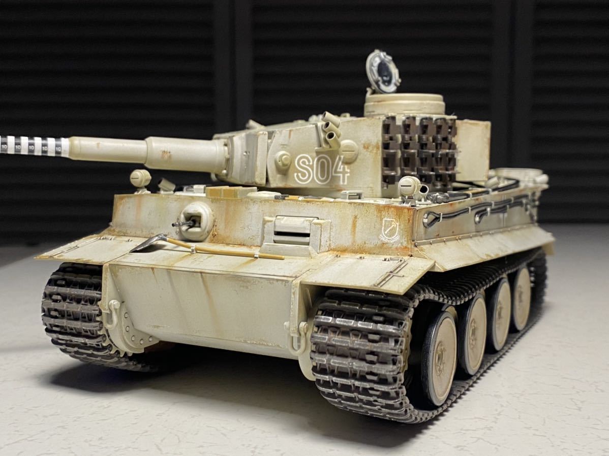 タイガー1 初期生産型 タミヤ 1/35 (完成品) 武装親衛隊第101重戦車 タイガー1 初期生産型 タミヤ 1/35 (完成品) 武装親衛隊第101重戦車