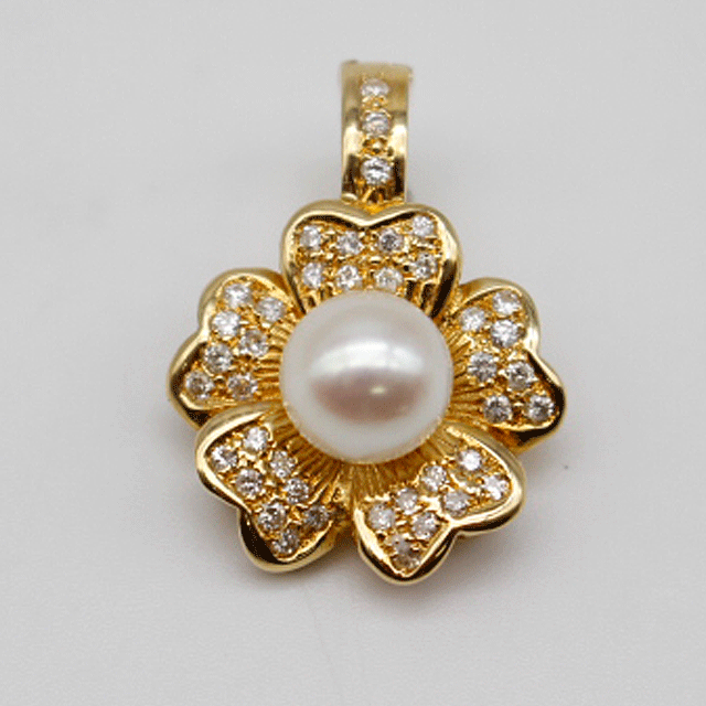 海外最新 あこや真珠ペンダント K18YG/D:0.45ct/8mm/7g ダイヤモンド