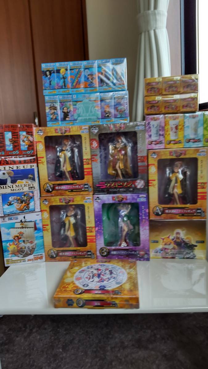 レビューで送料無料 ワンピースフィギュア 一番くじ麦わら絵巻 ワールドコレクタブル 未使用品 レビューで送料無料 ワンピースフィギュア 一番くじ麦わら絵巻 ワールドコレクタブル 未使用品